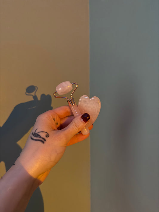 Rosa Quartz Mini Gua Sha & Facial Roller Set